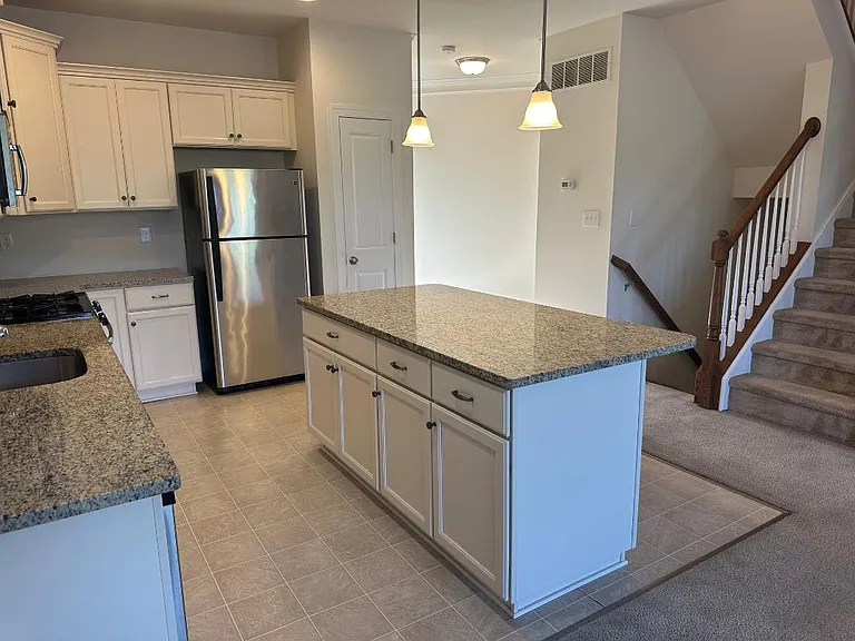346 W Boulder Dr — Photo 6