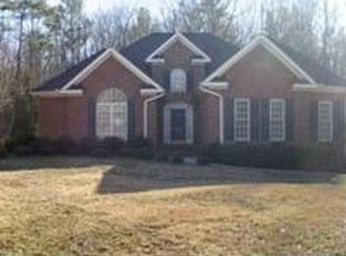 321 Plantation Dr, Greenwood, SC 29649