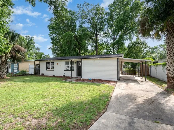 121 Mason Park Dr, Daytona Beach, FL 32117