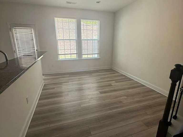 2100 Solana Woods Dr — Photo 12