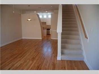 2nd image of 648 Westcross St #103