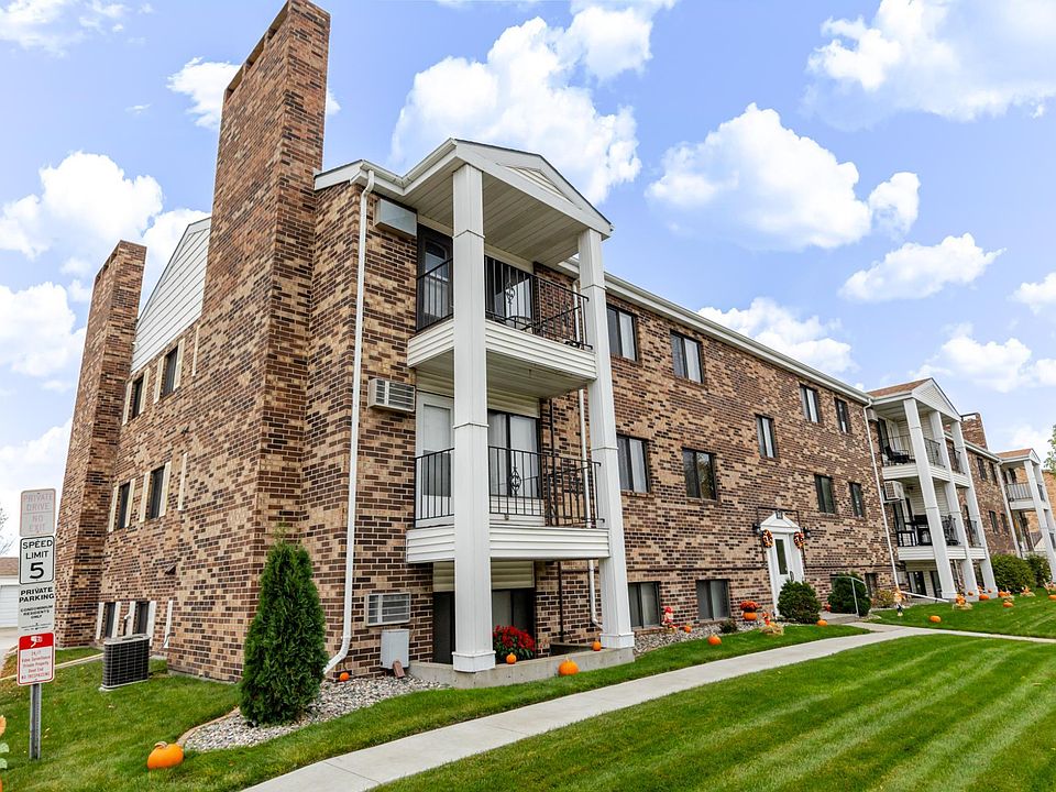 1st image of 341 Prairiewood Cir S APT 207