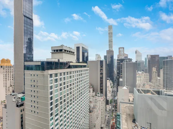 150 West 56th Street image 11 of 12