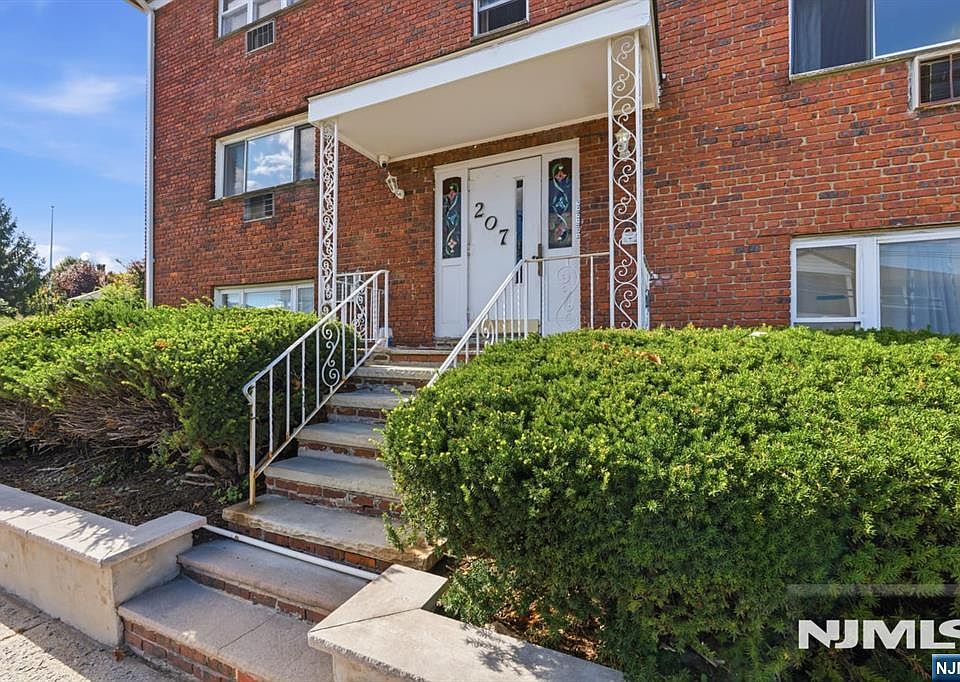 1st image of 207 Polifly Road #4