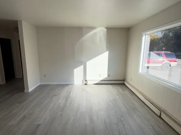 533 E. 24th - NN50/50, 533 E 24th Ave #2, Anchorage, AK 99503