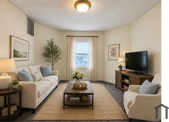 3 bed, $3,400 — Photo 2