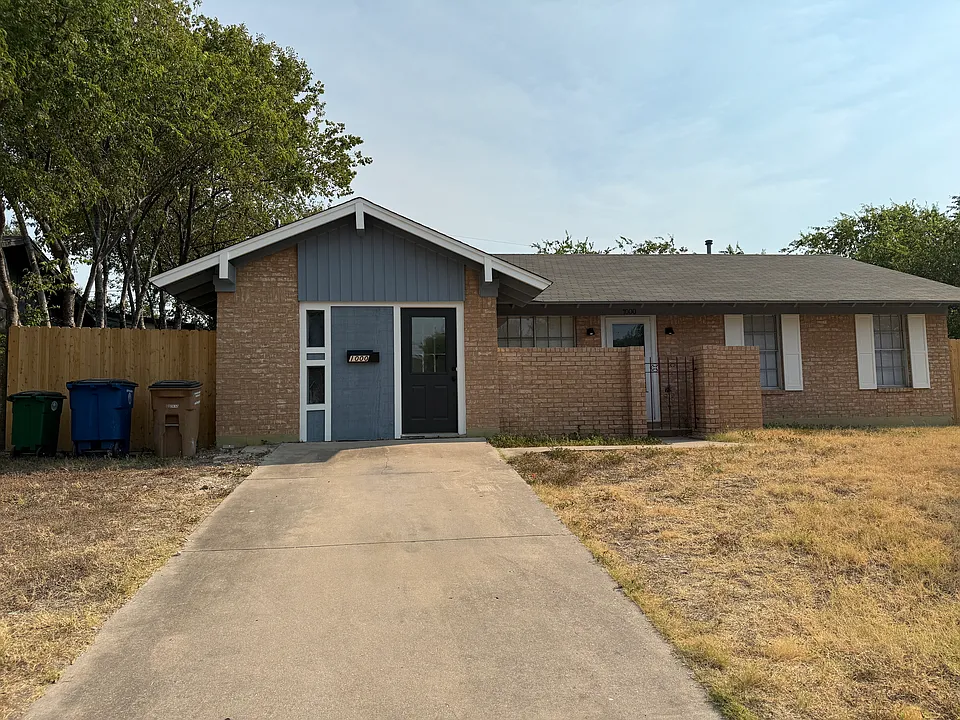 1000 Chesapeake Dr