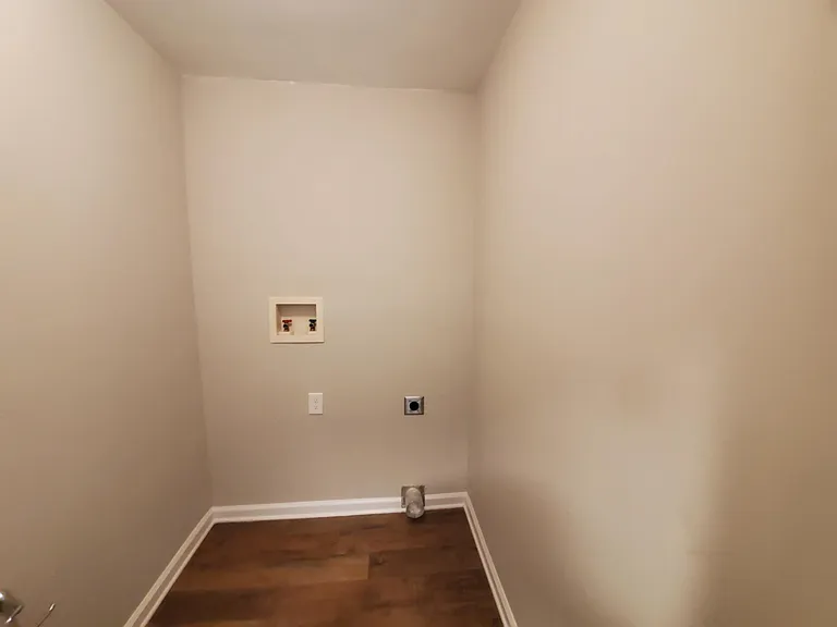 576 San Fernando Dr SE — Photo 15