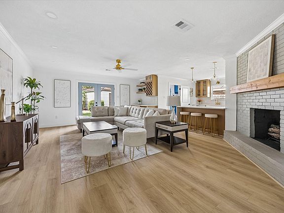 2nd image of 6027 Valkeith Dr