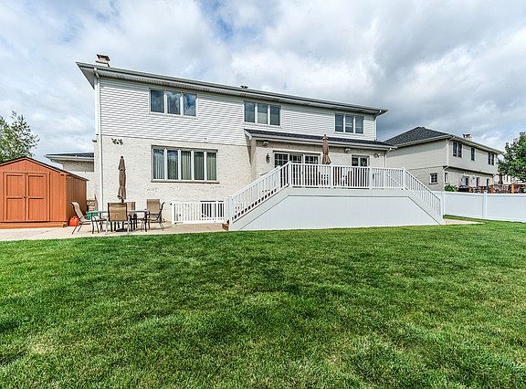 3rd image of 9131 S Somerset Ln