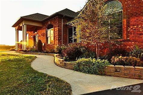 5th image of 215 Courtney Cir