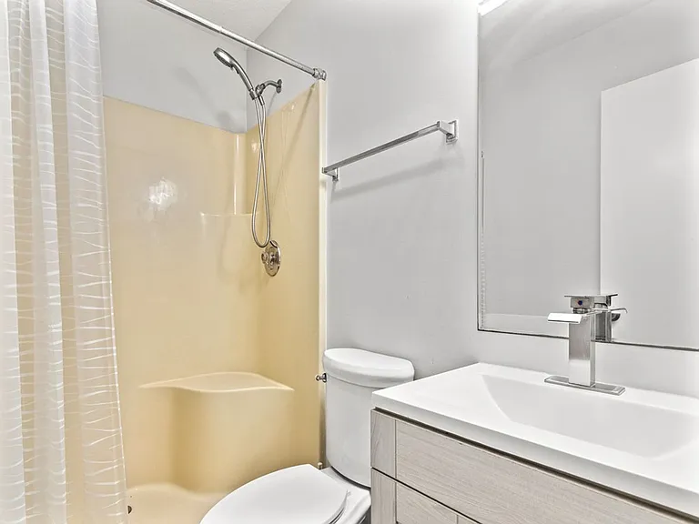 1868 Sixty Oaks Ln — Photo 9