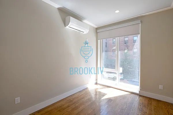 Rented by null | media 10