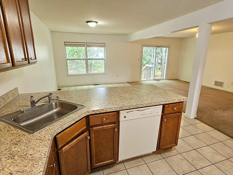 380 Radio Rd #C-2 — Photo 2
