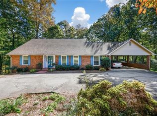 6200 Shelwin Ct, Winston Salem, NC 27106