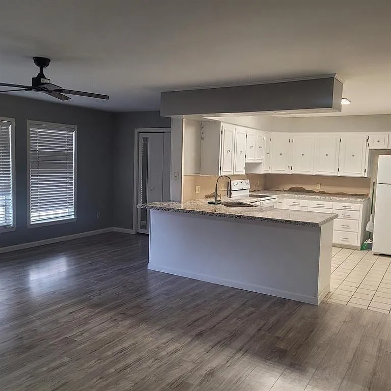 3 bed, 2.0 bath, 1510 sqft, $1,500 — Photo 4