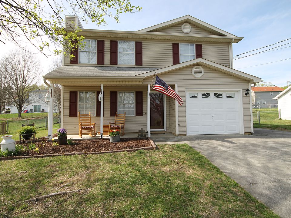 1st image of 6009 Autumn Oaks Ln