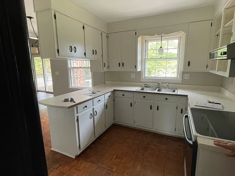5 Ramblewood Ln — Photo 9