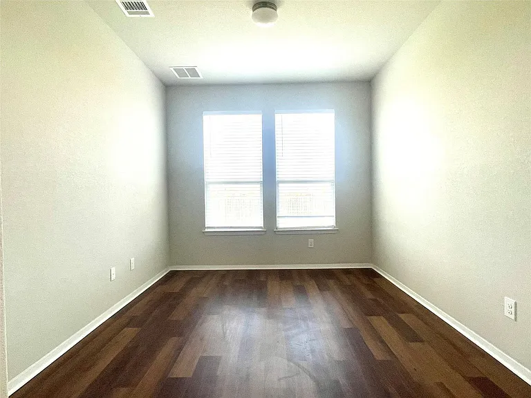 6701 Wolf Pack Dr — Photo 11