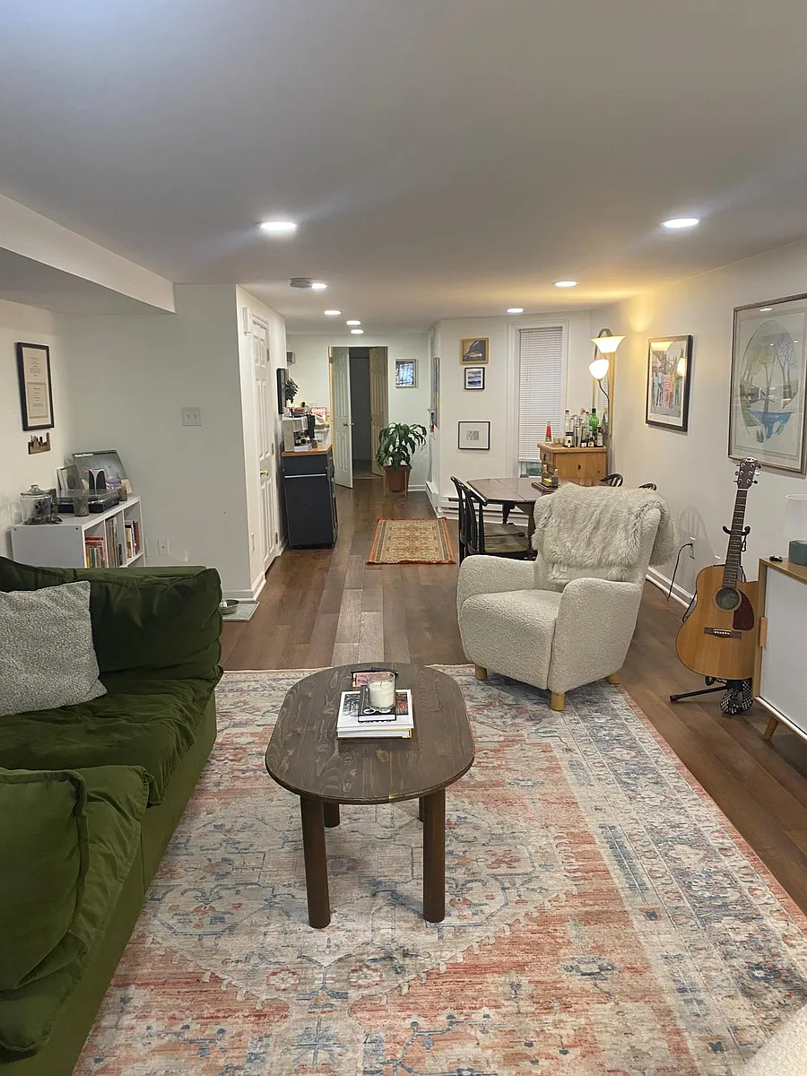Building Photo - 129 11th St NE #BASEMENT
