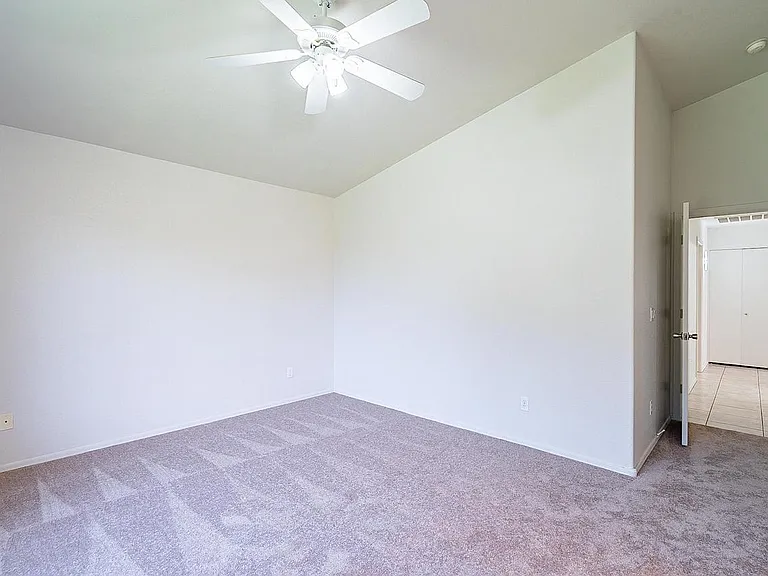 7035 W Phelps Rd — Photo 16