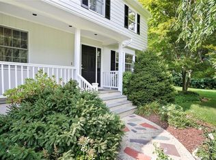 3061 Huntington Rd, Trumbull, CT 06611