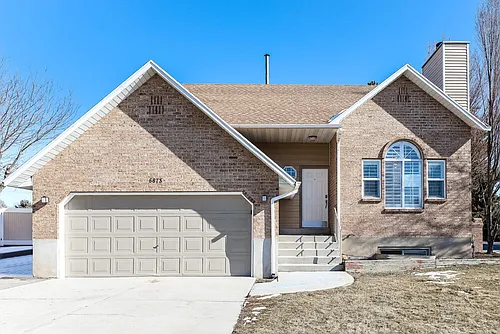 6873 S 3235 W Photo 1