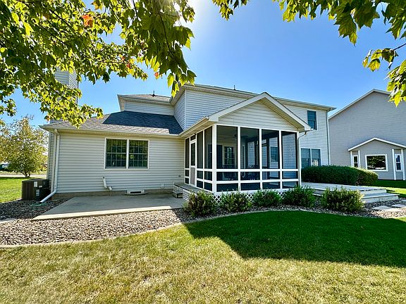 4th image of 50 Prenzler Dr