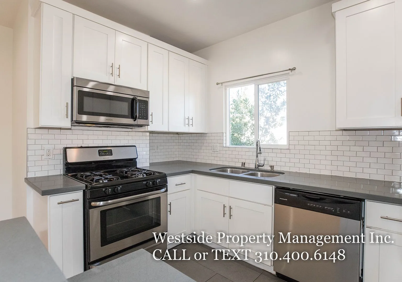 Adorable 1+1 W/Private Deck Hollywood Sign Views — Photo 4