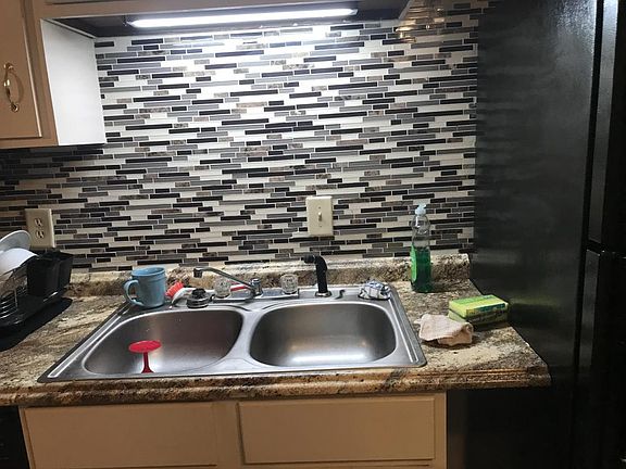 3rd image of 316 Kimberly Dr