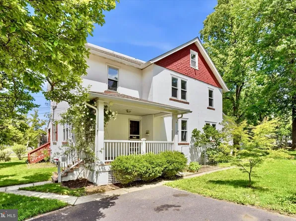 703 E Walnut St, North Wales, PA 19454