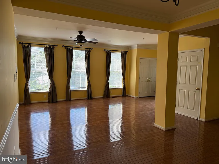 116 Fringetree Dr — Photo 2