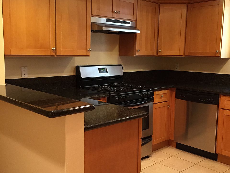2nd image of 334 E Fairview Ave APT 6