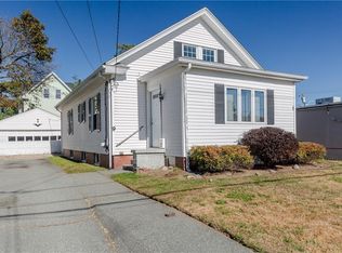 9 Chestnut Ave, Cranston, RI 02910