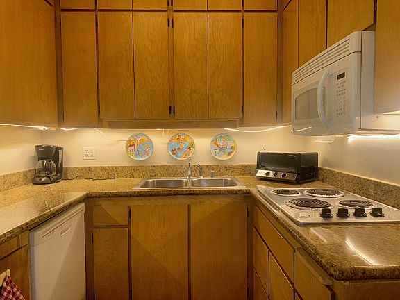 5th image of 8263 Camino Del Oro Unit 475