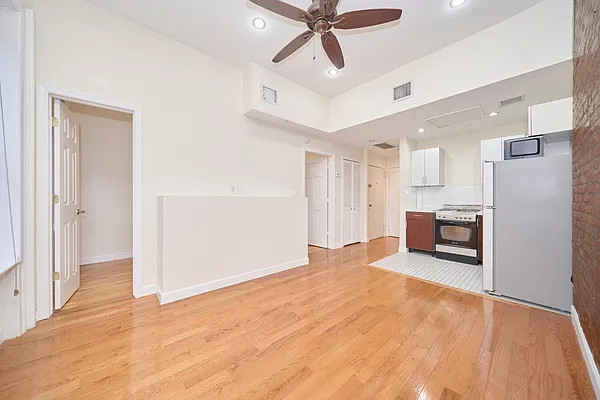 Rented by Living New York | media 3