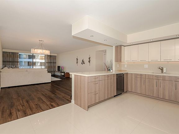 3rd image of 600 Three Islands Blvd APT 521