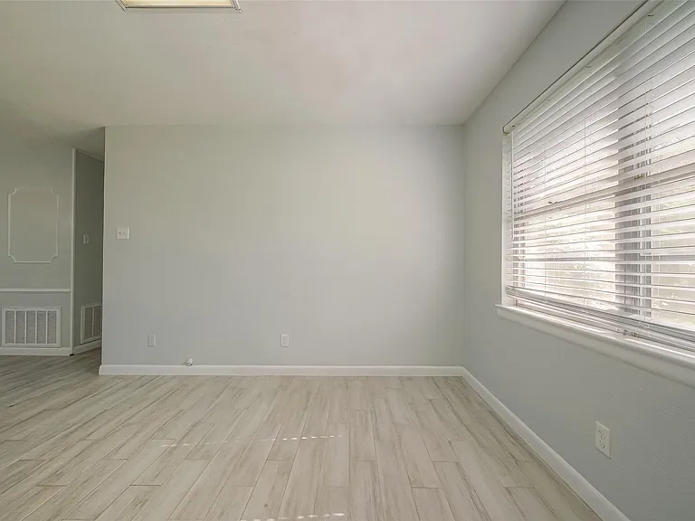 3426 Bradford St — Photo 5
