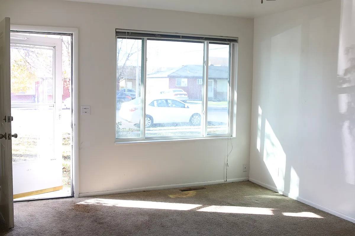 Building Photo - 324 N 1020 E