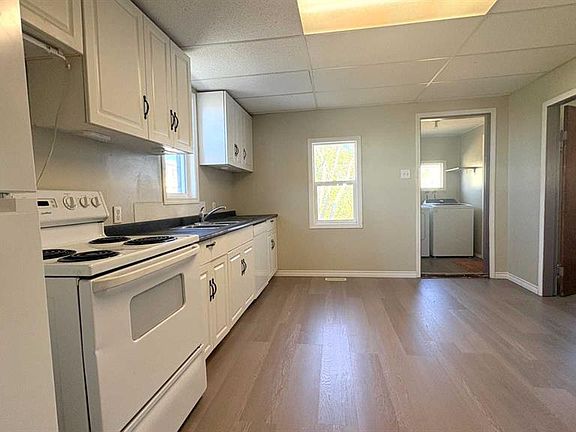 3rd image of 602 S 5th Ave