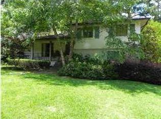 2216 Bellingrath Rd, Jackson, MS 39211