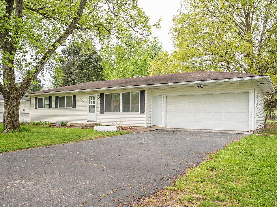 1st image of 2947 Clarice St