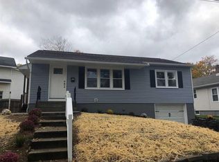 65 Hillcrest Rd, Latham, NY 12110