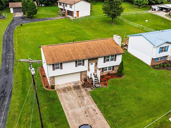 3rd image of 3807 Parkview Dr
