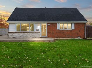 6940 W 91st St, Bridgeview, IL 60455