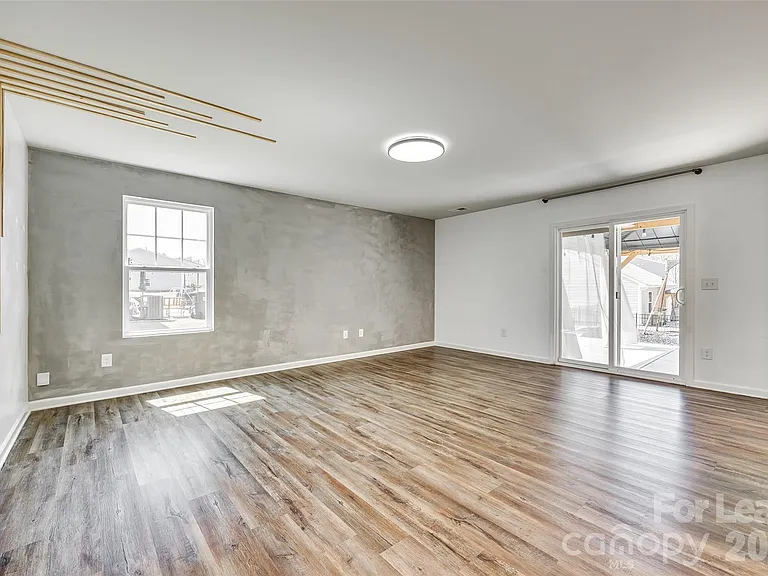 1131 Ava Trail Ln — Photo 11