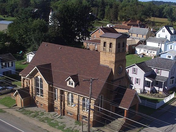 4th image of 206 Jackson St