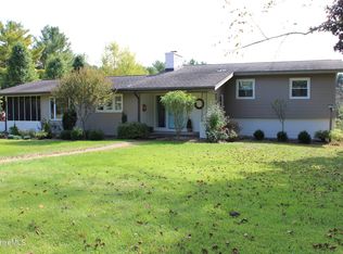 4 Loumar Dr, Pittsfield, MA 01201