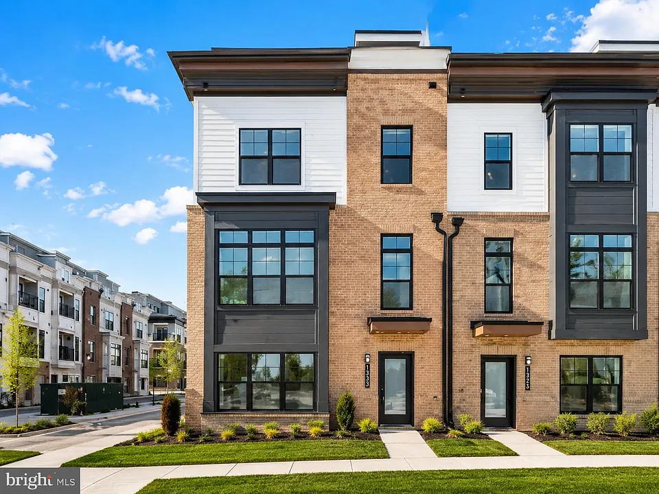 2106 Tysons Ridgeline Rd