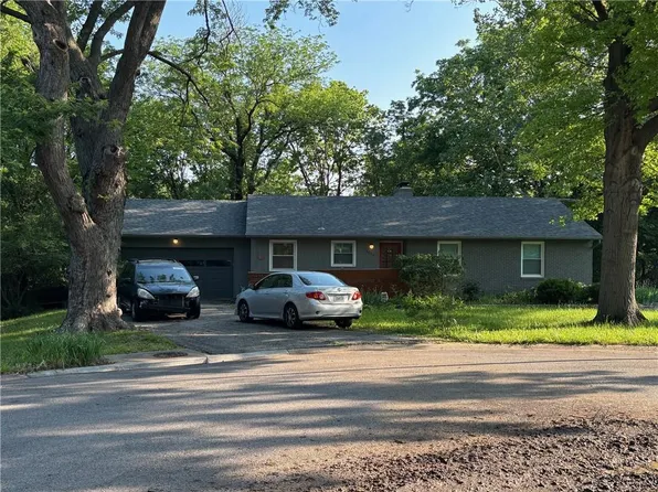 5935 N Colrain Ave, Kansas City, MO 64151